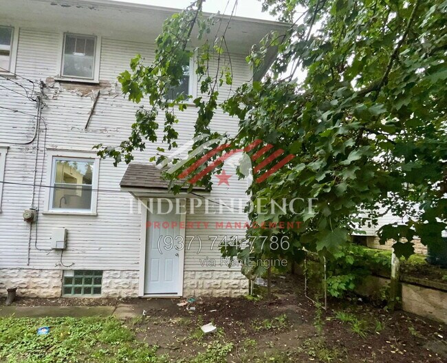 Building Photo - 134-136-136 E Cecil St