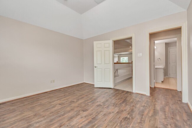 Building Photo - 14207 Jade Cove Dr