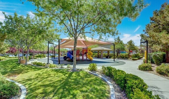 Building Photo - 259 Dogleg Dr