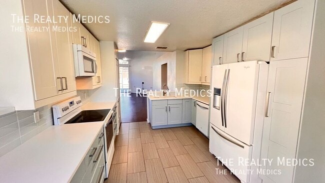 Building Photo - 3977 Journey Ct