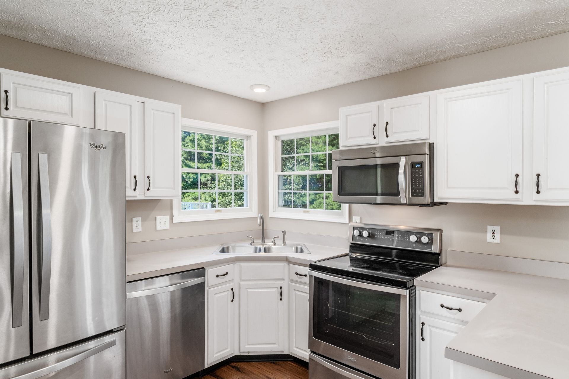 Building Photo - 8446 Olenbrook Dr