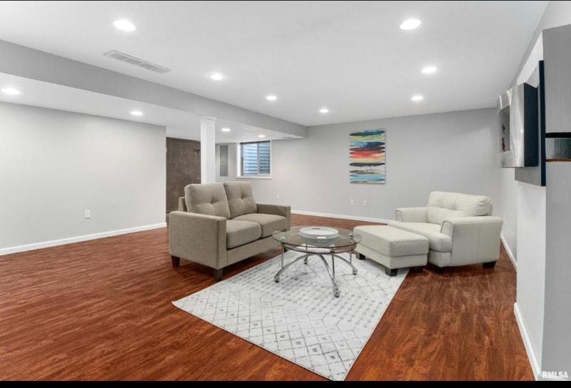 Building Photo - 10013 Brompton Ct