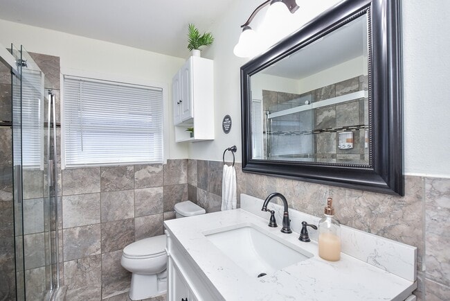 Building Photo - 4125 Lymbar Dr