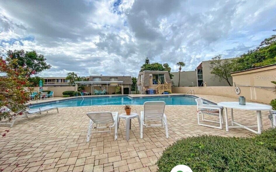 Building Photo - 960 Apollo Beach Blvd