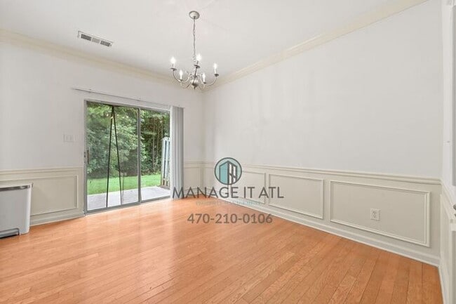 Building Photo - 3 Bedroom Townhome in Alpharetta