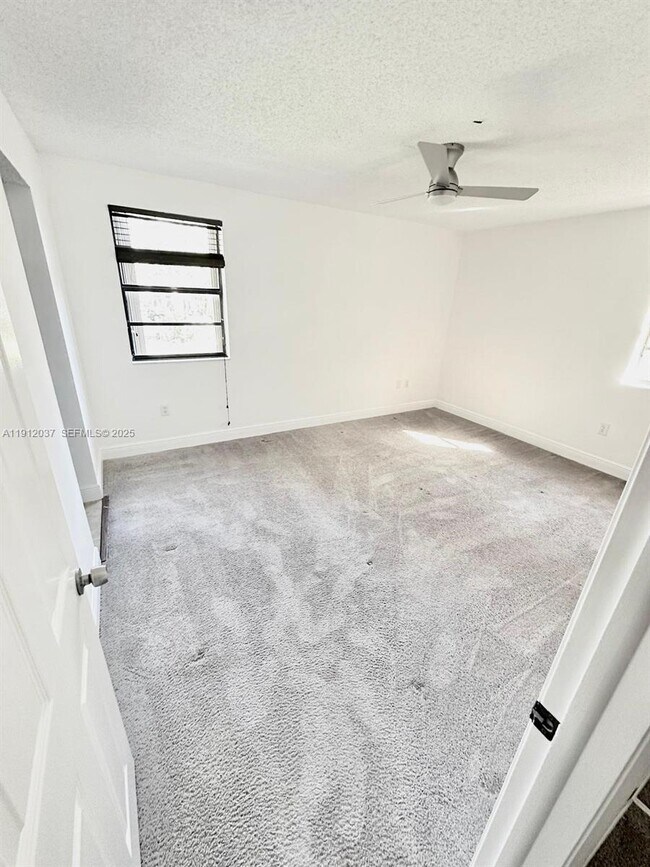 Building Photo - 8632 NW 34th Pl