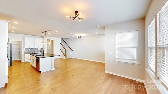 Building Photo - 509 Myrick Aly