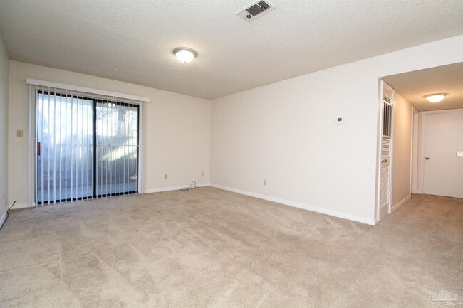 Building Photo - 7116 Pearson Rd