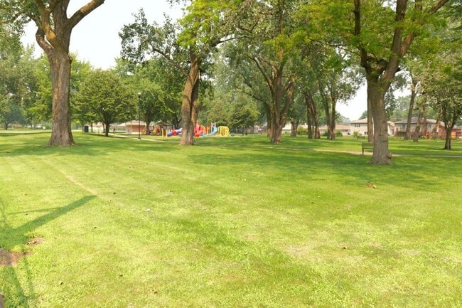 Building Photo - 8415 Laramie Ave