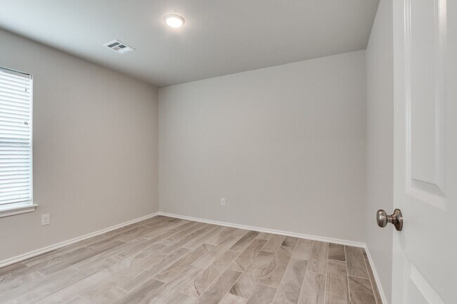 Building Photo - 3 Bed in Piedmont