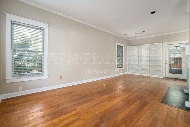 Building Photo - 388 Oakland Ave SE