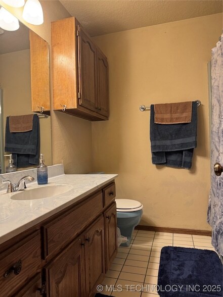 Building Photo - 14518 S Maple Ave