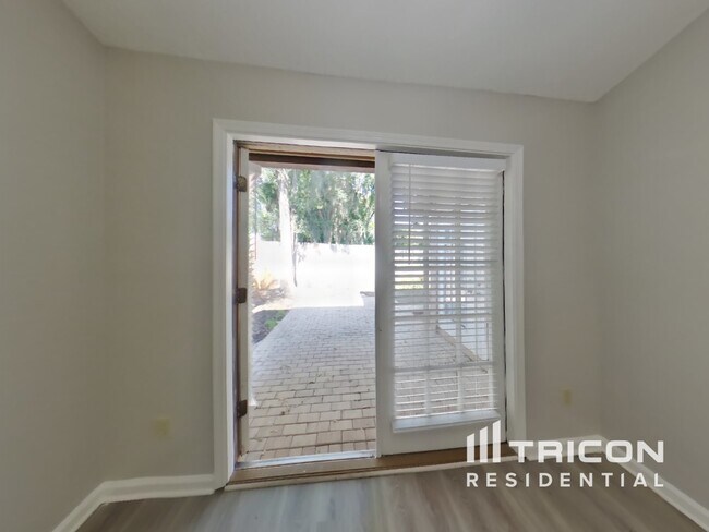 Building Photo - 8826 Nature View Ln W