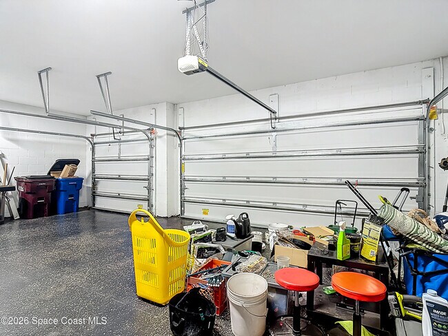 Building Photo - 4471 Holstein St