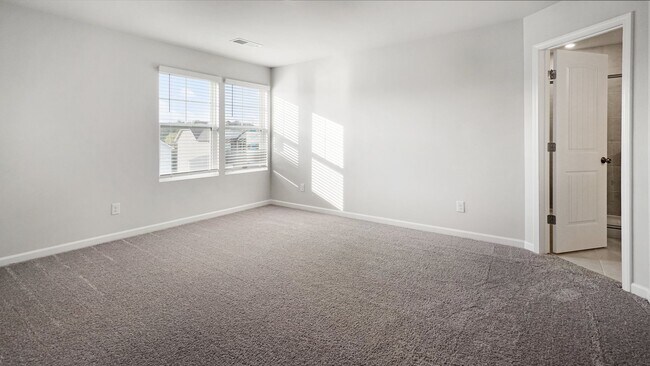 Building Photo - 130 Millbrook Dr