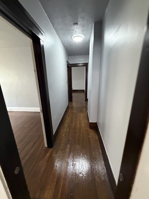 Building Photo - 1557 Cohassett Ave