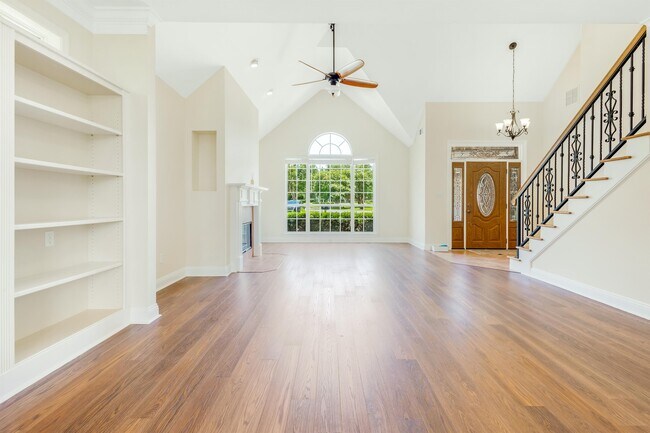 Building Photo - 4485 Turnberry Pl
