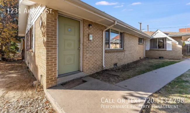 Building Photo - 1231 Akron St