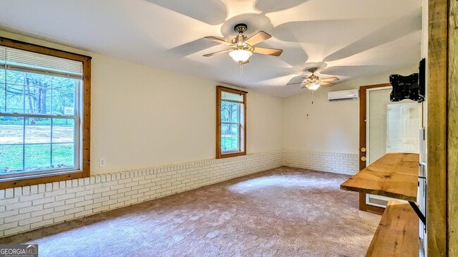 Building Photo - 5030 Strickland Rd