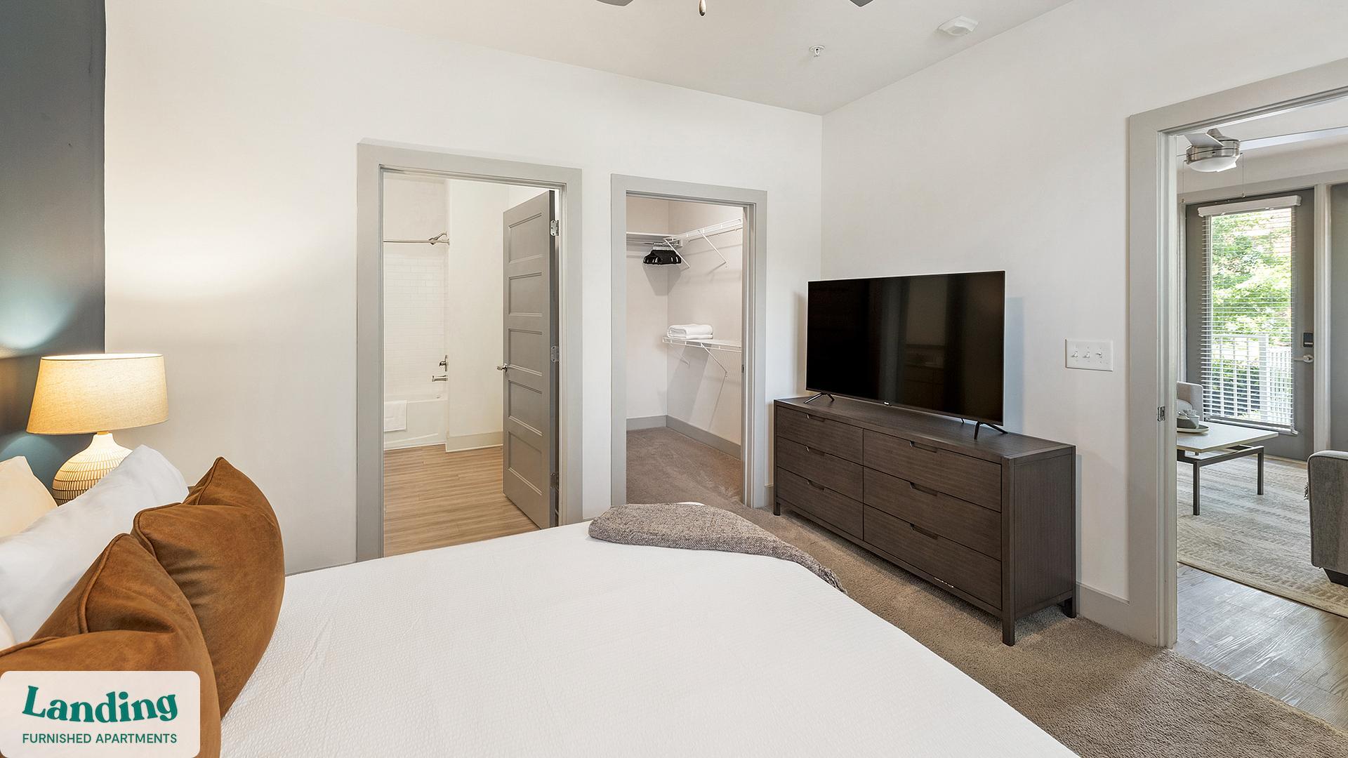 Building Photo - 5025 Wembley Central Ln