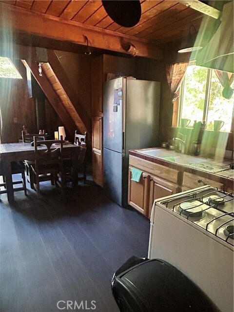 Building Photo - 32744 Encina Dr