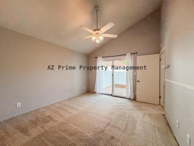 Building Photo - 13817 N 42nd St