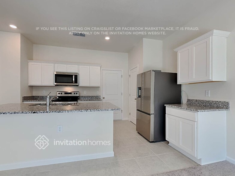 Building Photo - 1065 Cades Cv Wy