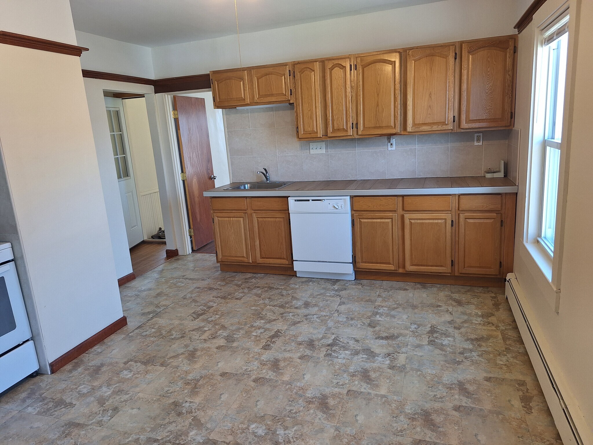Building Photo - 67 Tobie Ave