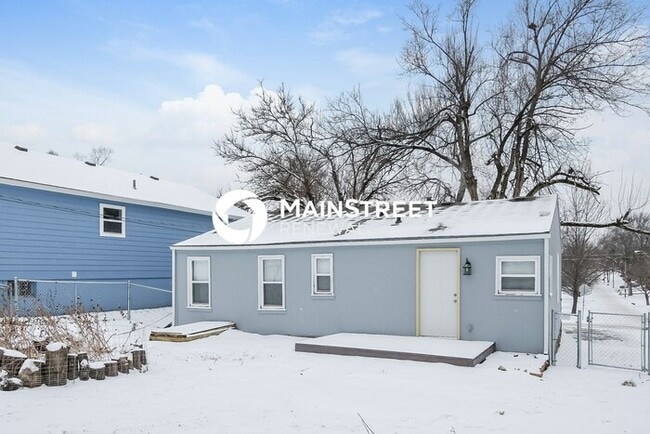 Building Photo - 3 Bedroom Pet-Friendly Home in Kansas City...