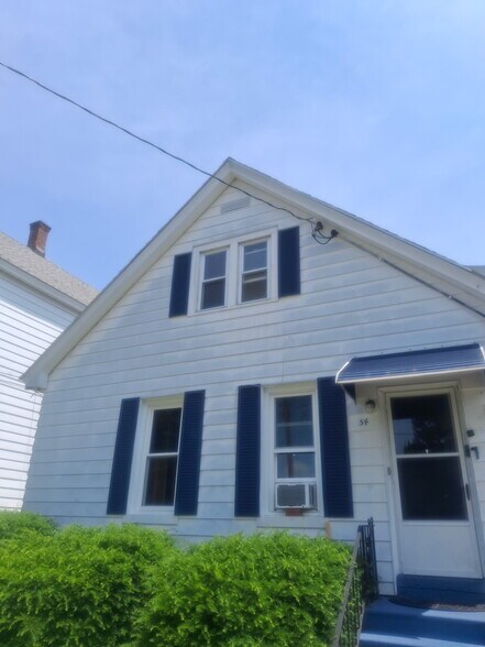 Building Photo - 54 Crane St