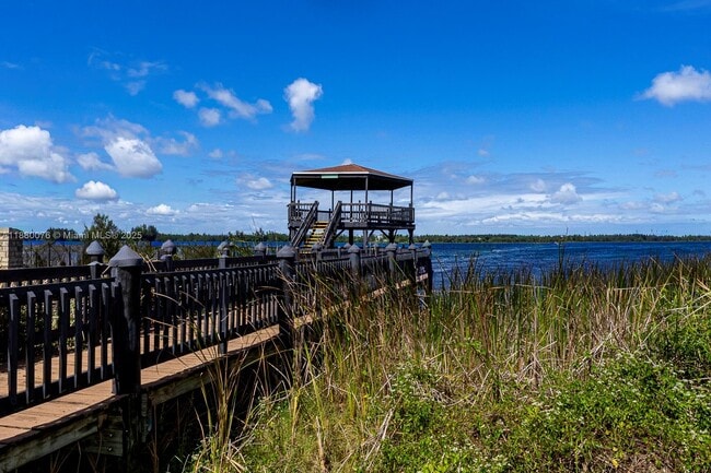 Building Photo - 109 Lake Emerald Dr