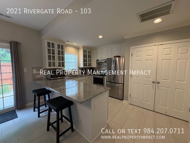 Building Photo - 2021 Rivergate Rd