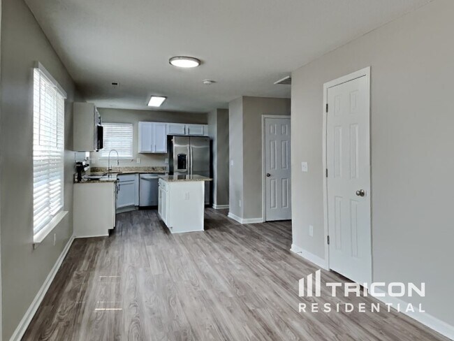 Building Photo - 4085 Heather View Ln