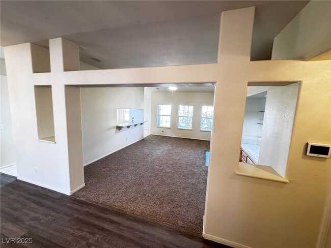 Building Photo - 5117 Elm Grove Dr