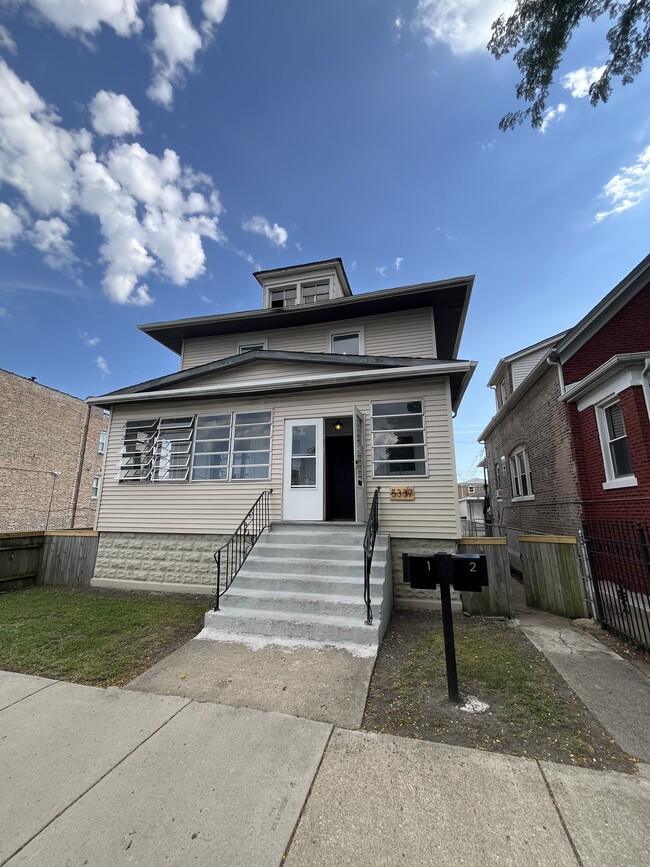 Building Photo - 5337 W Van Buren St