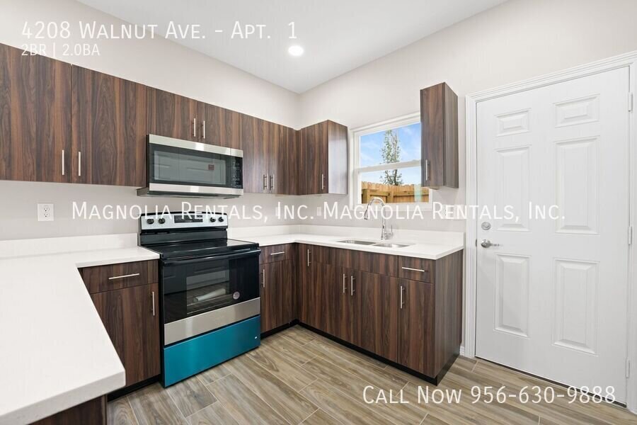 Building Photo - 4208 Walnut Ave