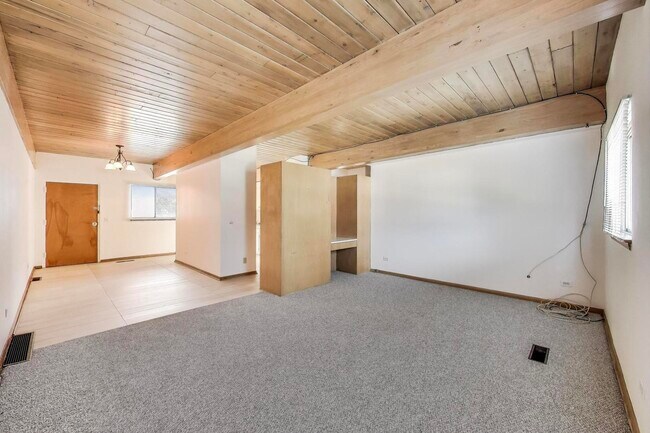 Building Photo - 1717 2nd St