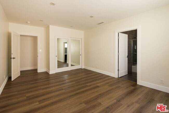 Building Photo - 10901 Terryview Dr