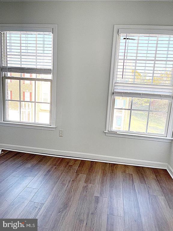 Building Photo - 20937 Sandian Terrace