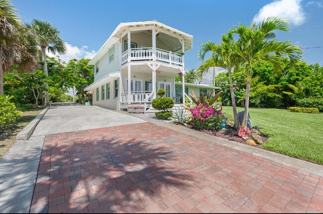 Building Photo - 12417 S Indian River Dr