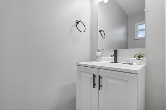 Building Photo - 1833 Berkeley Rd