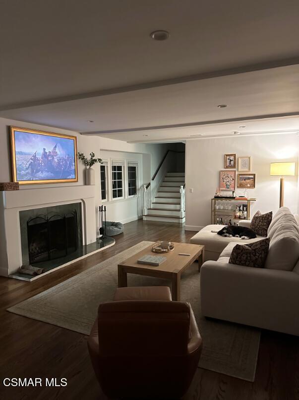 Building Photo - 4656 Vanalden Ave