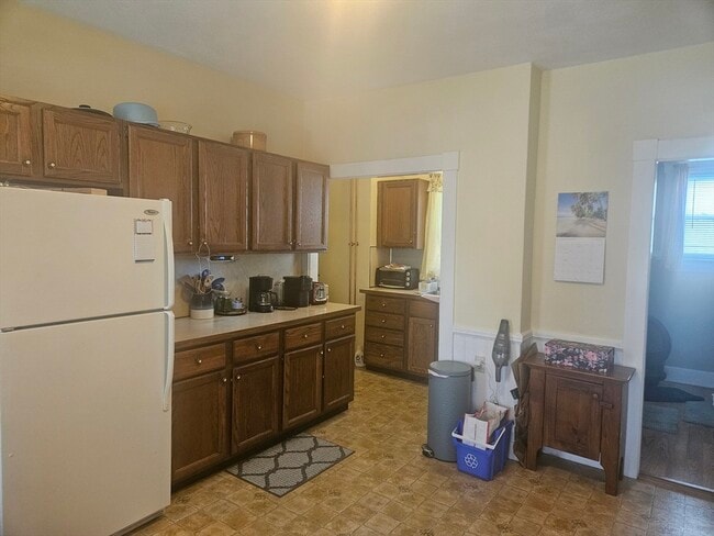 Building Photo - 42 Sumner St