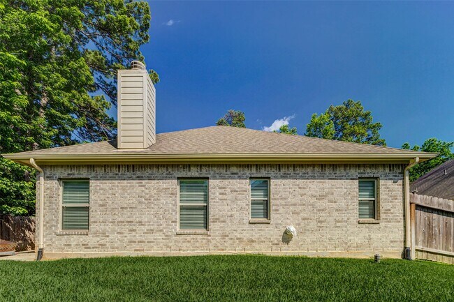 Building Photo - 3811 Springcrest Ln