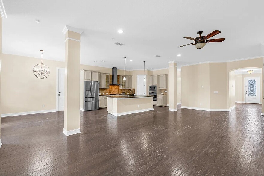 Building Photo - 7231 Sangalla Dr