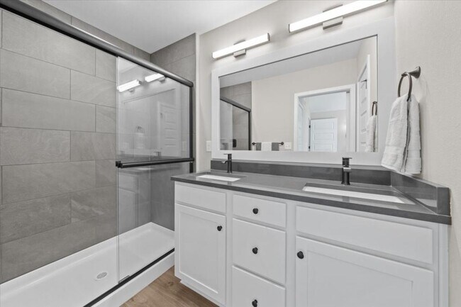 Building Photo - 4614 Forest Ave