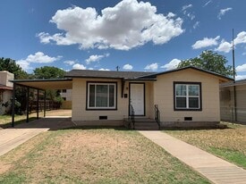 Building Photo - 2910 N Tom Green Ave