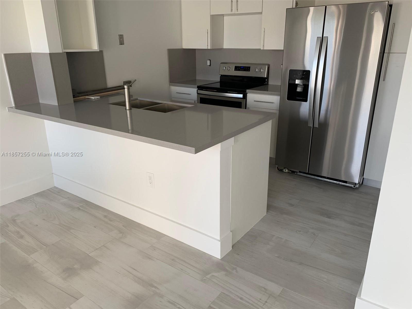 Building Photo - 6825 SW 45th Ln
