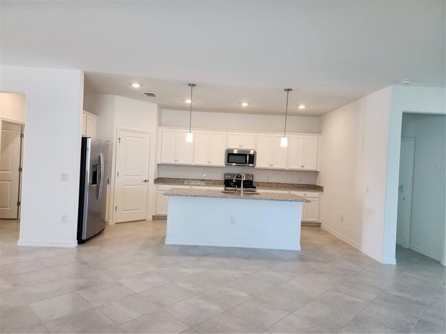 Building Photo - 14632 Palamos Cir