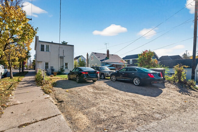 Building Photo - 959 Earl St